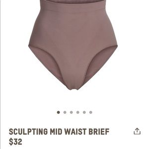 Skims sculpting mid waist brief L/XL